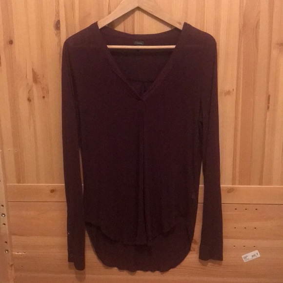 Aritzia T. Babaton Sheer V Neck Shirt - Picture 1 of 6